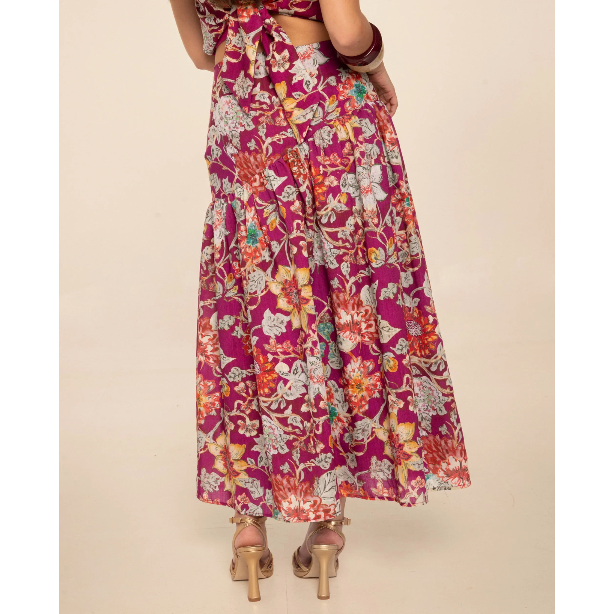Falda midi con canesú y fruncidos