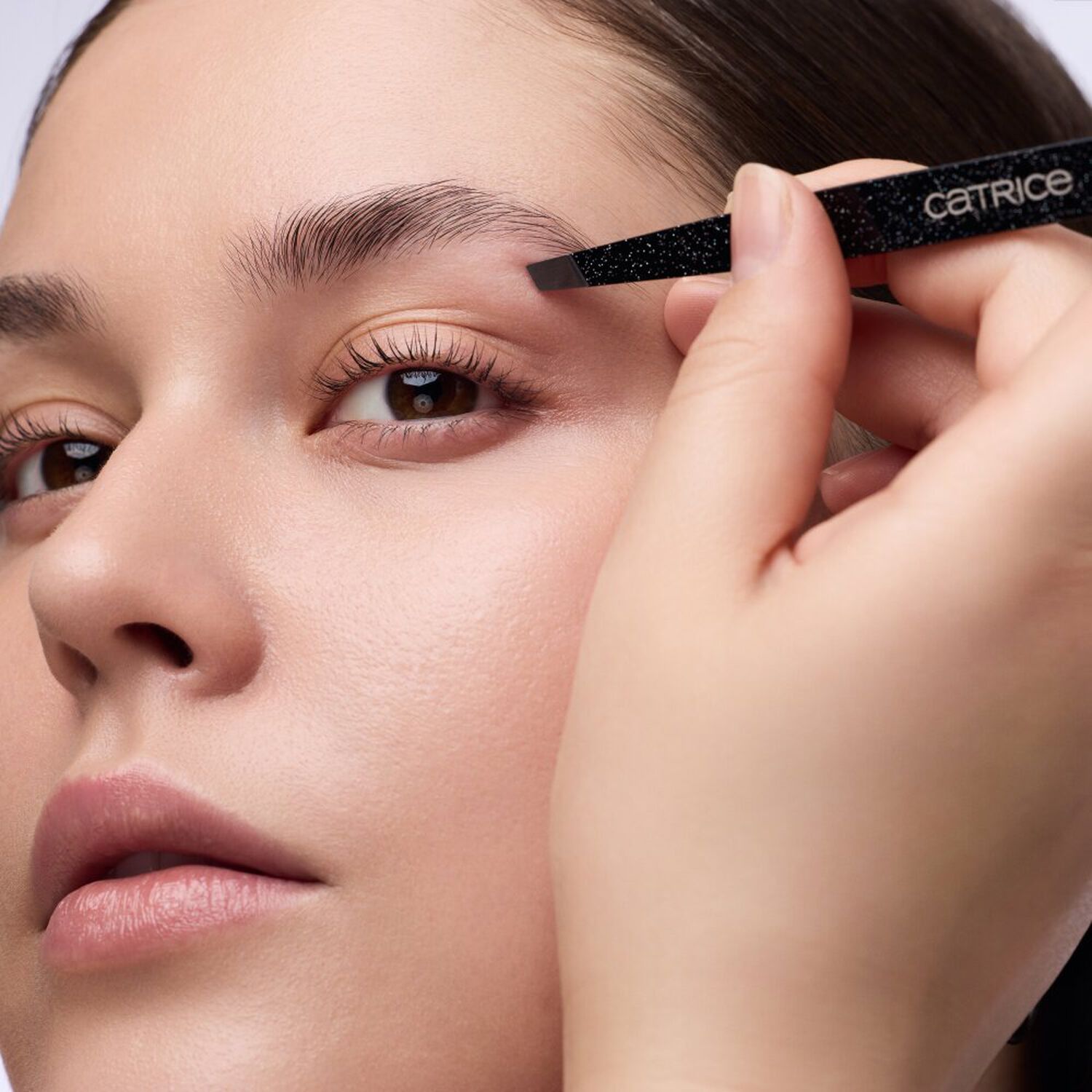 Magic Perfectors - Pince à Épiler Sourcils