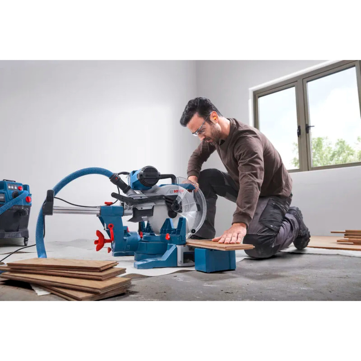Scie à onglet coulissante GCM 340-305 D Professional - 1800 W - BOSCH - 0601B60000