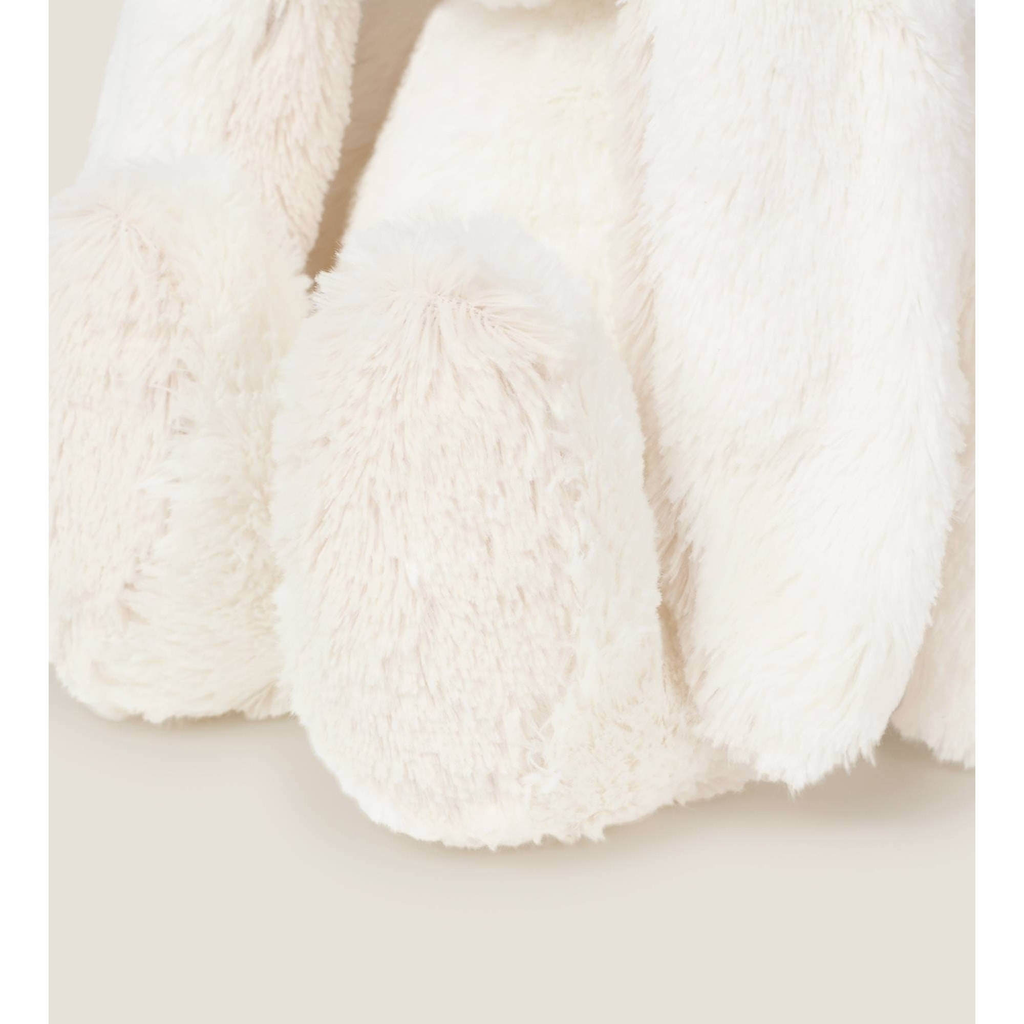 Muñeco de peluche conejito Carfi color blanco