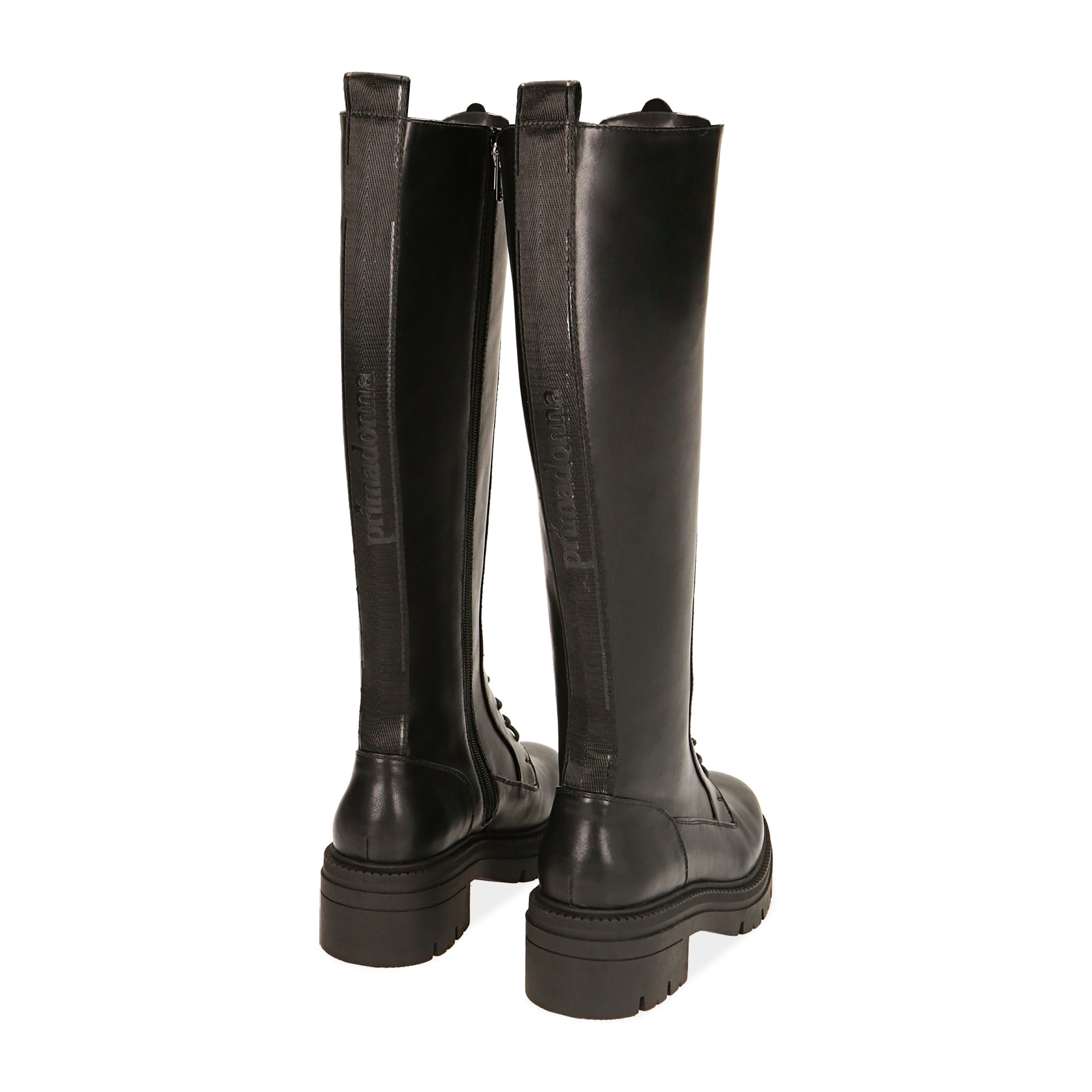 Anfibios negros, tacón de 6 cm.