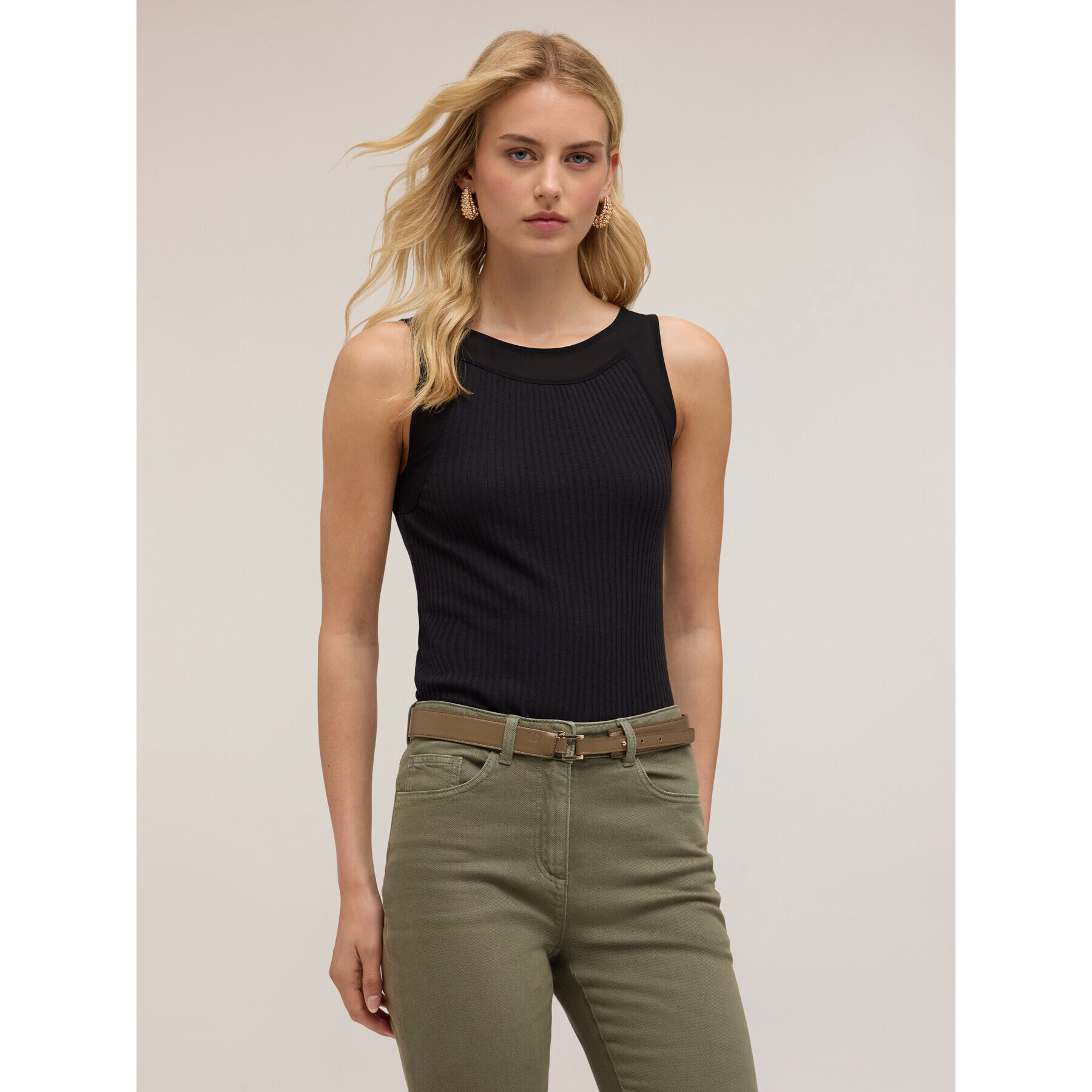 Motivi - Top con bordes de georgette - Negro