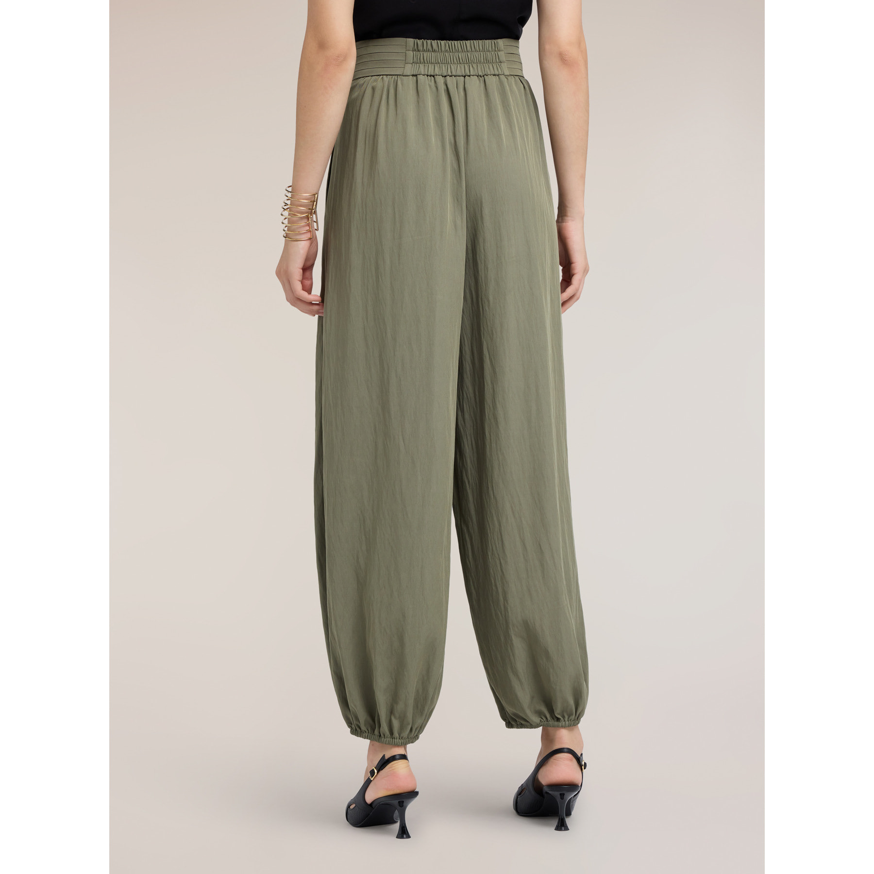 Motivi - Pantaloni con drappeggio in twill - Verde militare