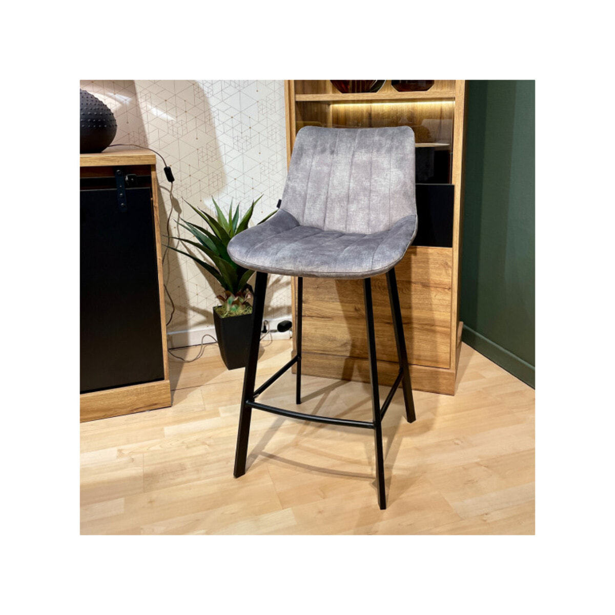 Tabouret de bar rembourré et capitonné en velours - EMMA 2