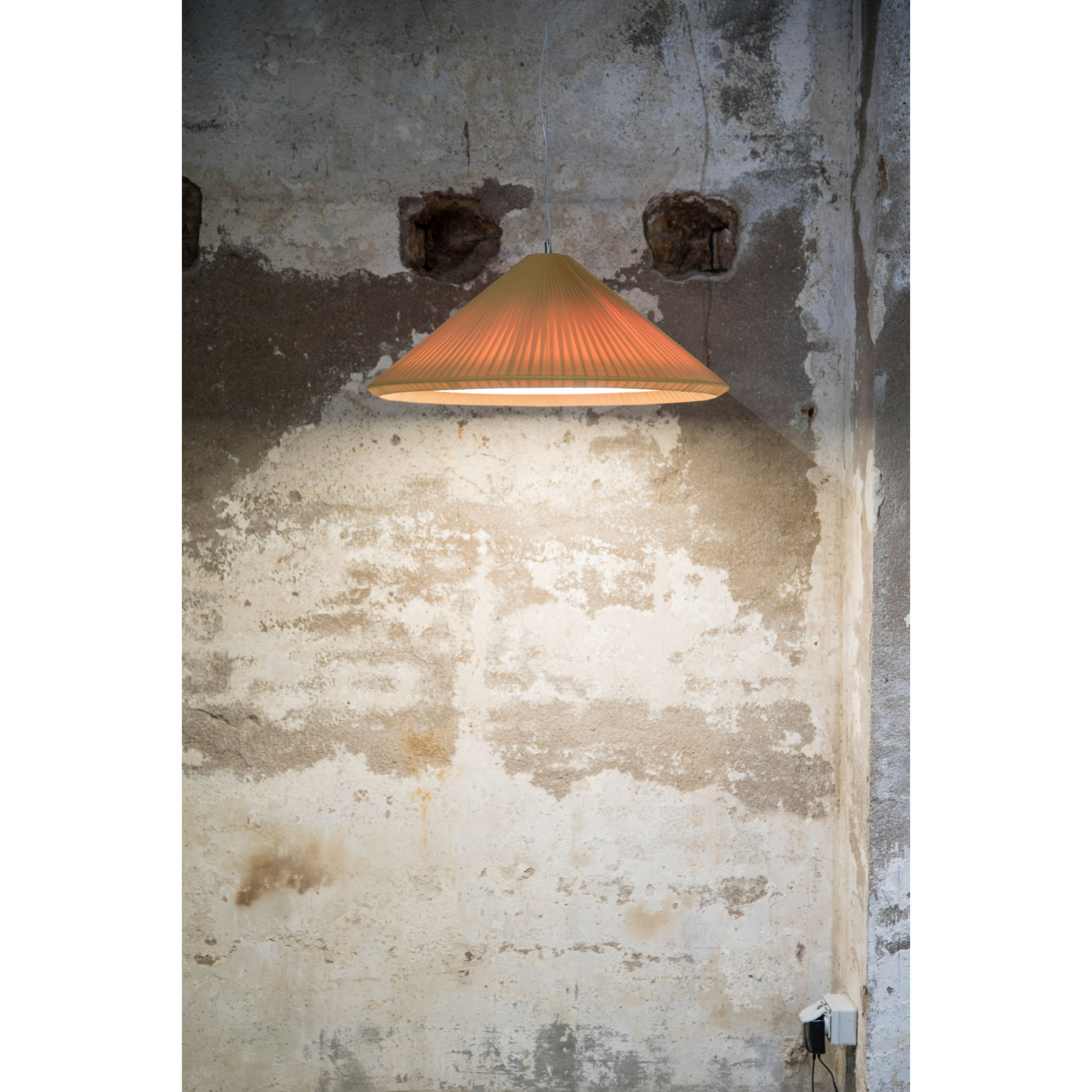 SAIGON IN 700 Lampe suspension jaune doré