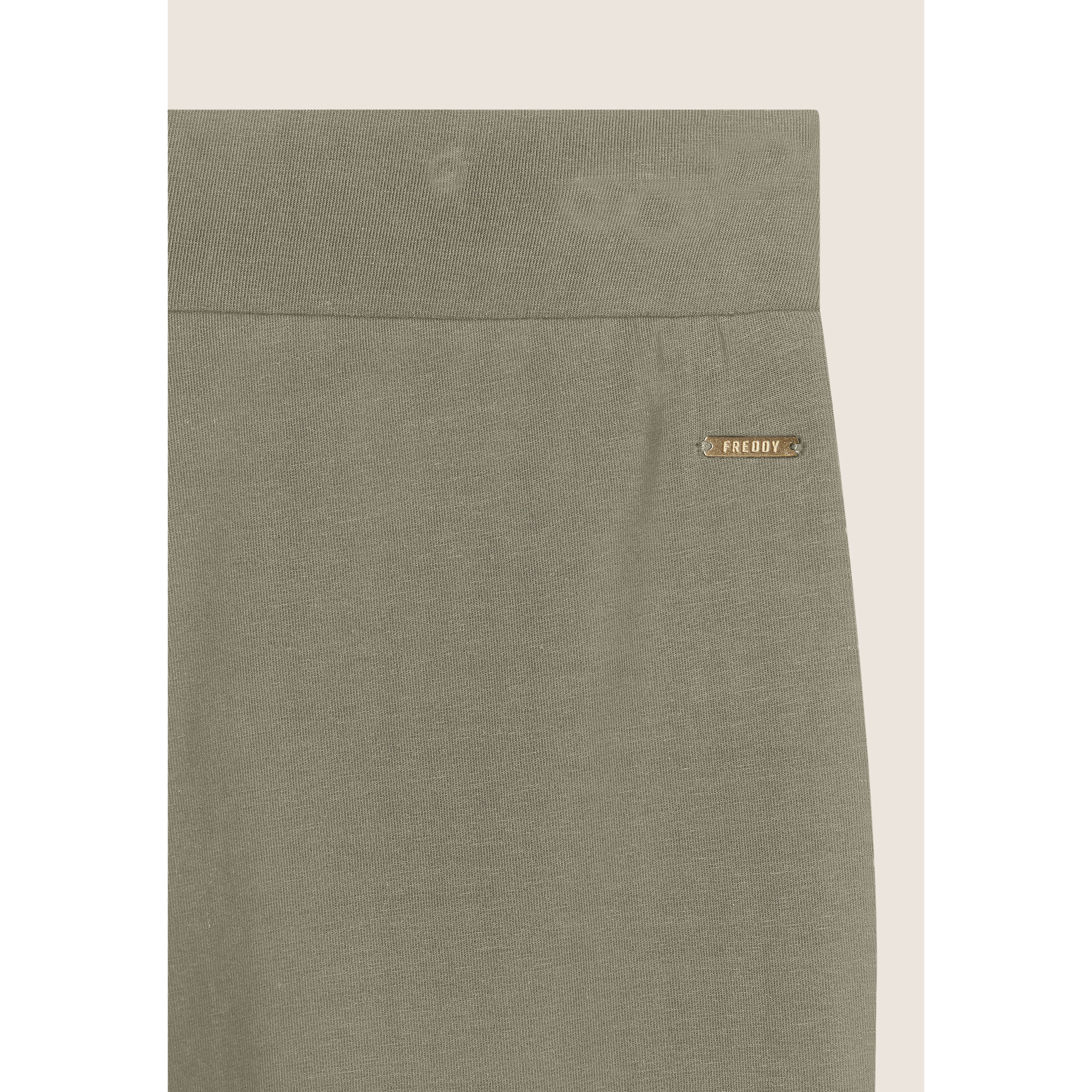 Pantaloni regular con spacchi e coulisse animalier