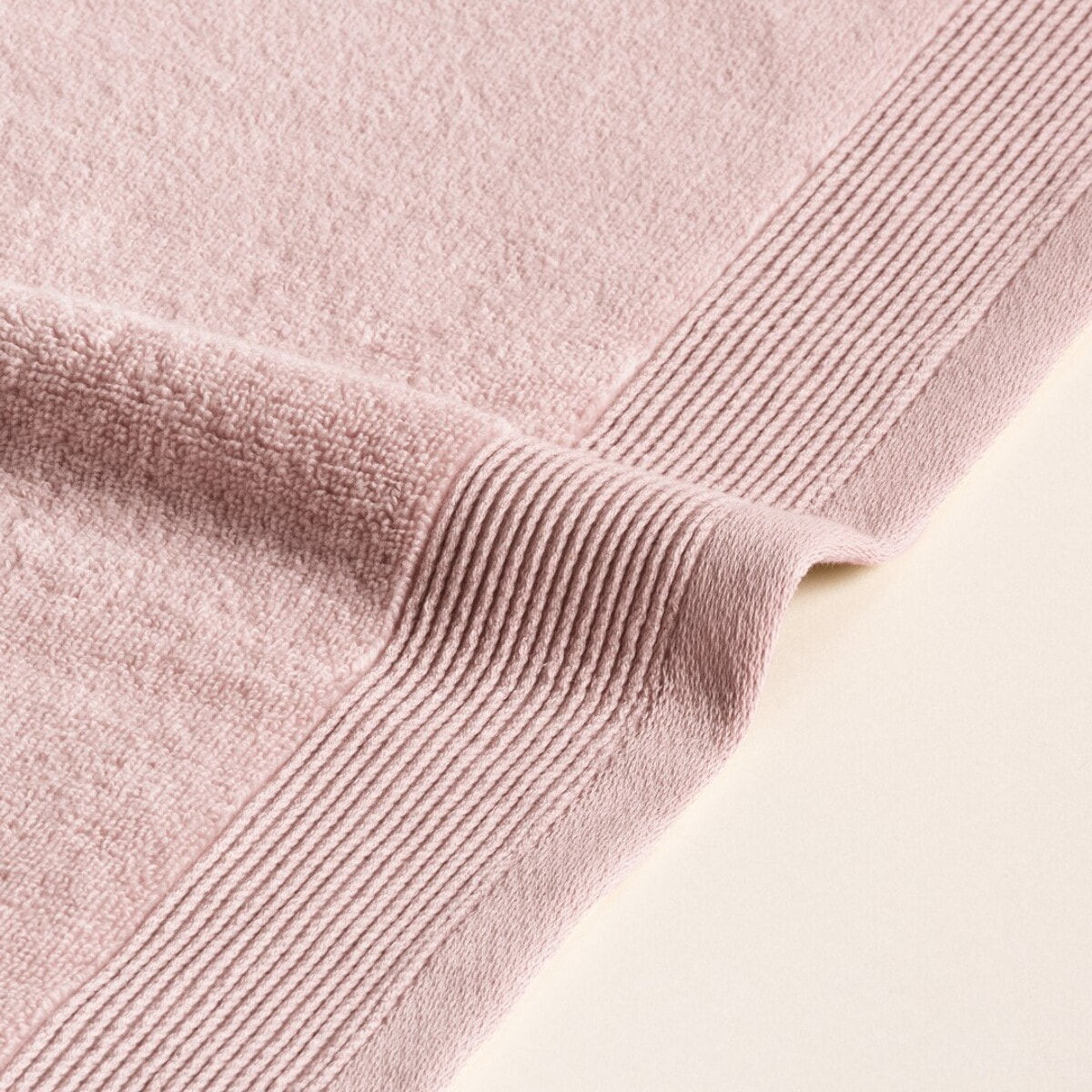 Lot de 4 serviettes Harmony rose baie bicolores - Zero Twist - 600 grammes