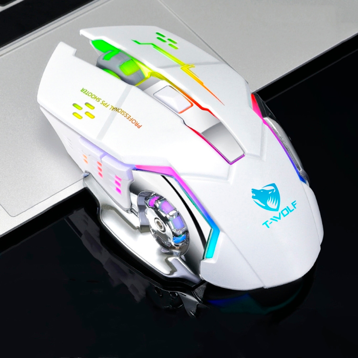 Ratón gaming inalámbrico Plug and Play. Con 3 niveles de DPI, iluminación RGB y 6 botones.