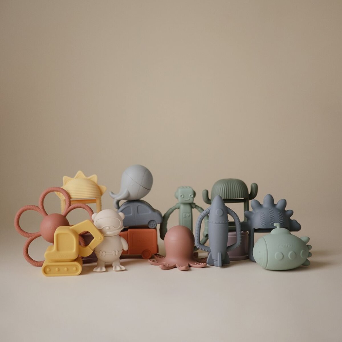 Mushie Sonajero Mordedor Rocket