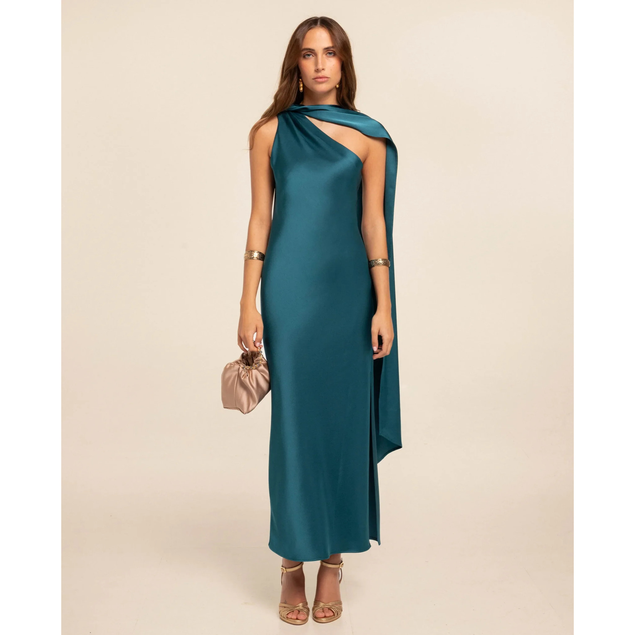 Vestido midi satinado con escote asimétrico y lazada