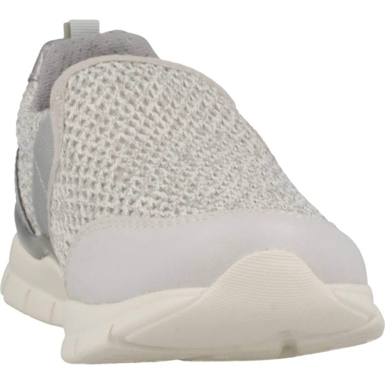 Zapatillas Niña de la marca GEOX  modelo J SUKIE GIRL PLATA