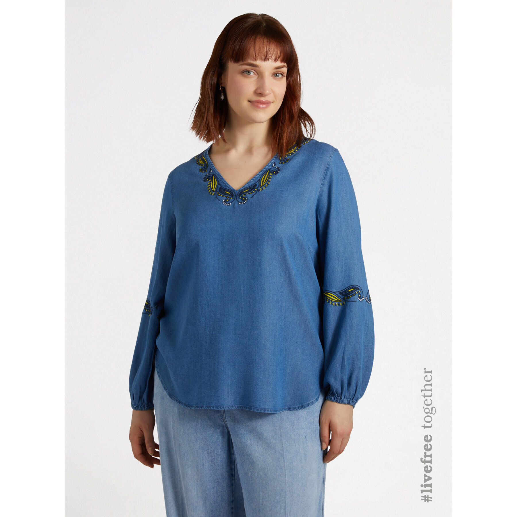 Fiorella Rubino - Blusa bordada con fibras TENCEL™ - Light - blue