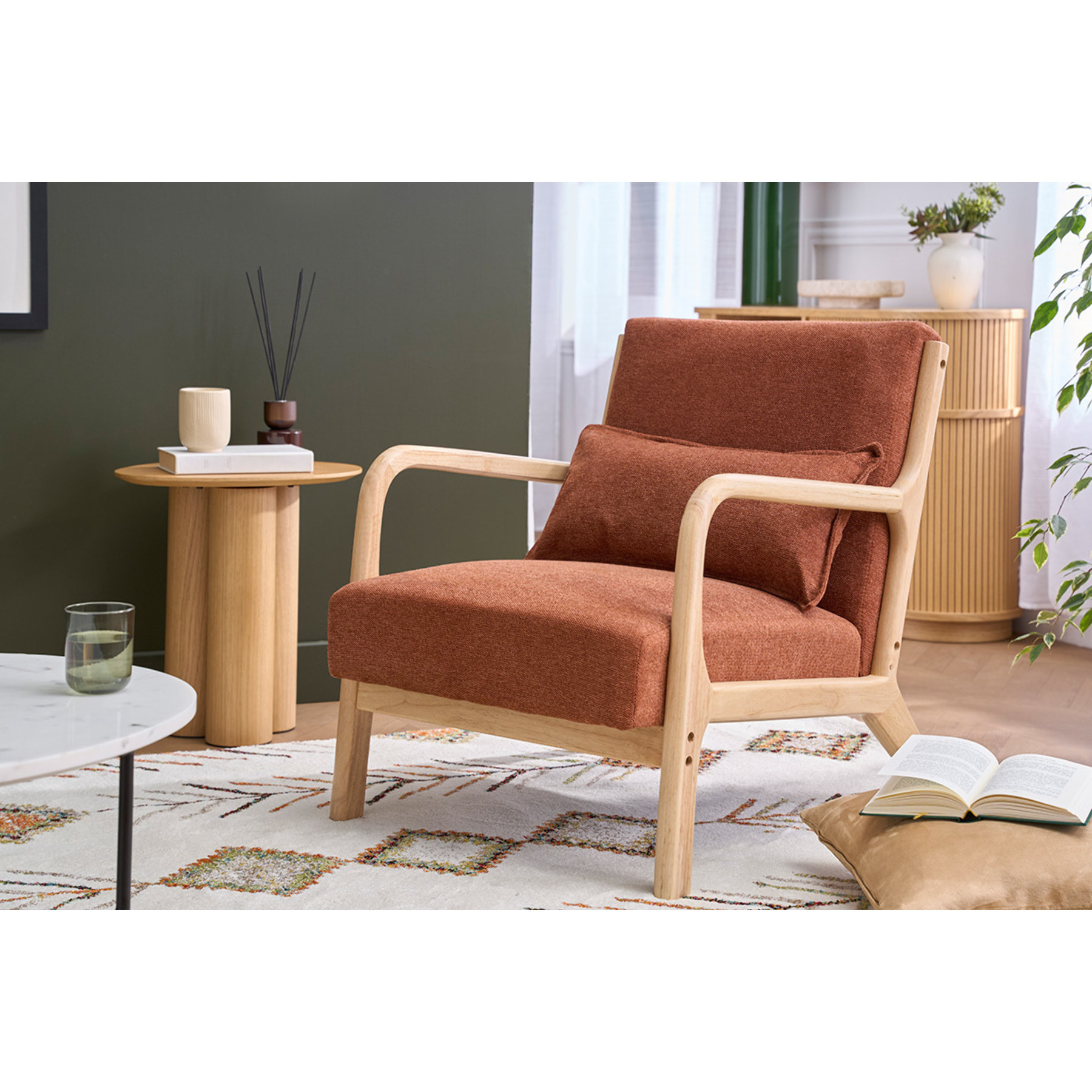 Fauteuil scandinave en tissu effet velours terre brûlée et bois clair massif DERRY
