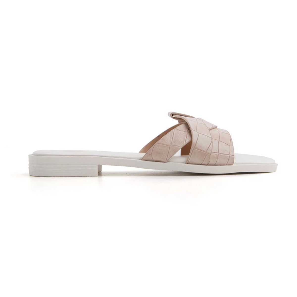 Ciabatta in vernice lavorata - BEIGE
