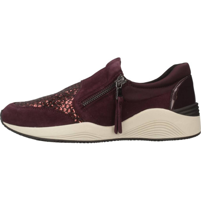 Sneakers de  Mujer de la marca GEOX  modelo D OMAYA BURDEOS