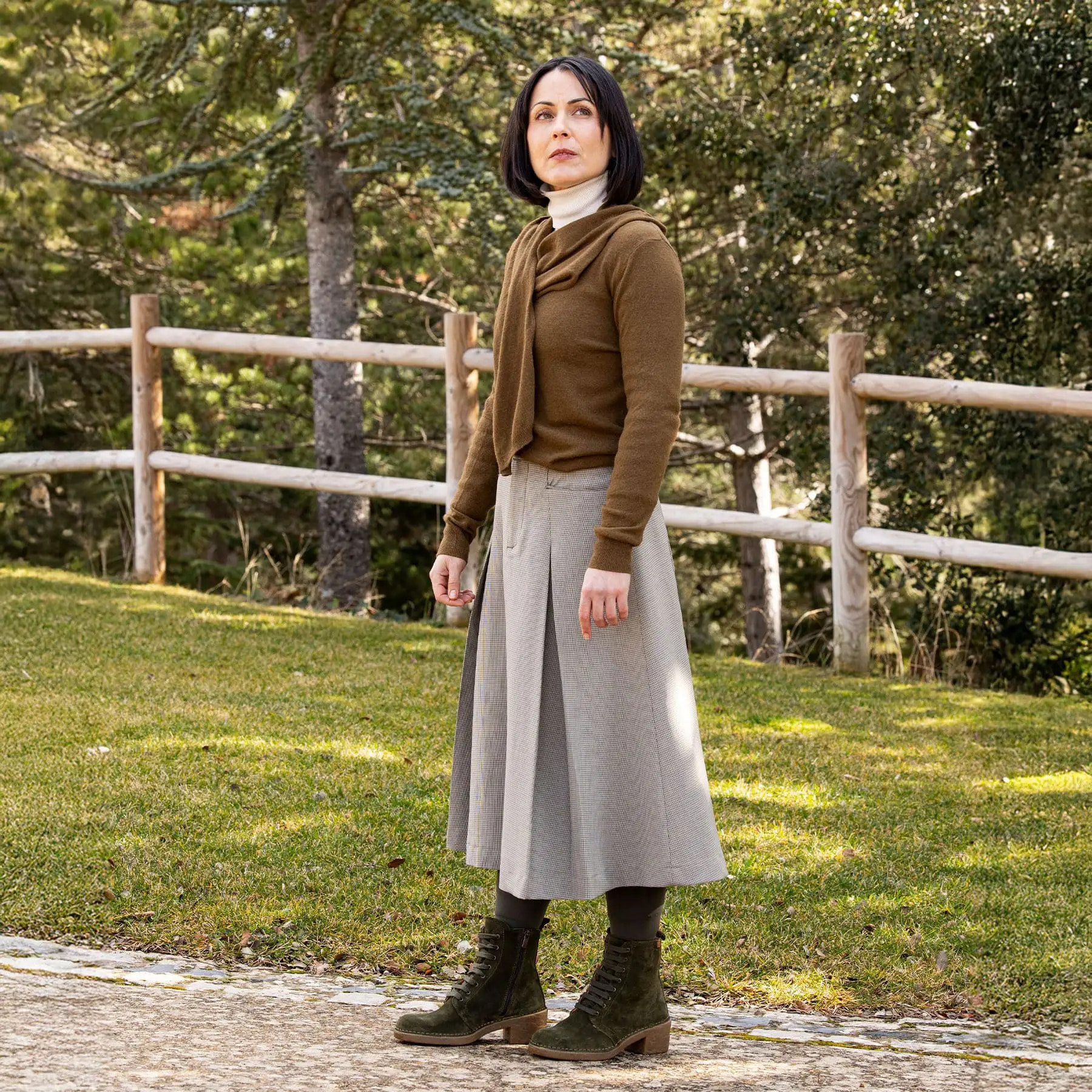 Botines con tacón N5660 SILK SUEDE BLACK / TICINO color Black