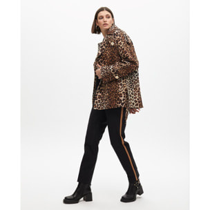 Trench corto animalier con cintura