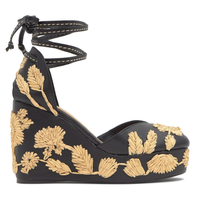 Alpargata Carmela cuña de yute en napa con motivos florales bordados y cintas