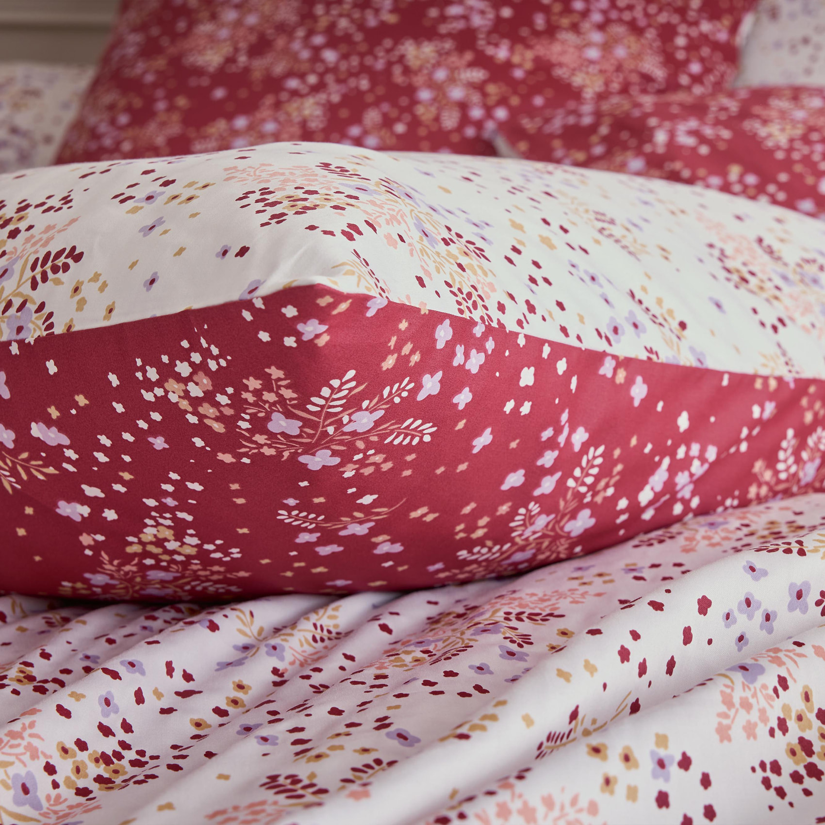 Parure de lit 2 pièces satin de coton 110 fils floral housse + taie - Bordeaux