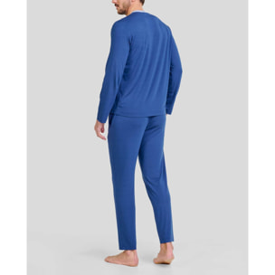 Pijama hombre suave tejido, escote con abertura de botones, manga larga y pantalón largo de corte regular con bolsillos laterales
