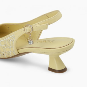 ZAPATOS DE SALÓN AMARILLOS A-VINA