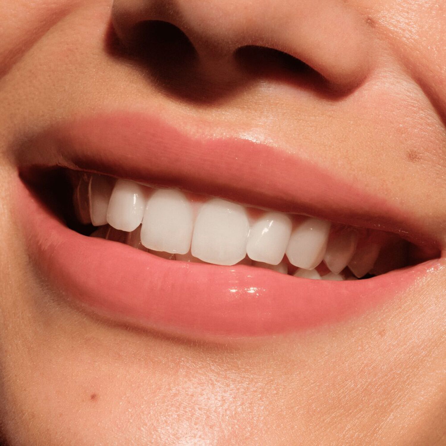 Butter Drippin' Glossy Lip Balm - Baume à Lèvres Brillant Hydratant