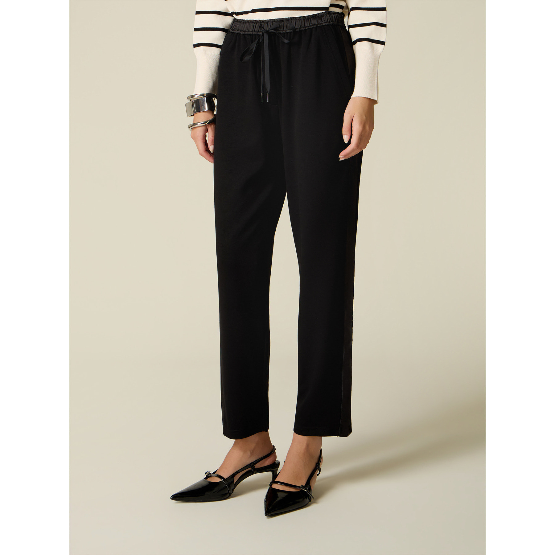 Oltre - Joggers con dettagli in raso - Nero