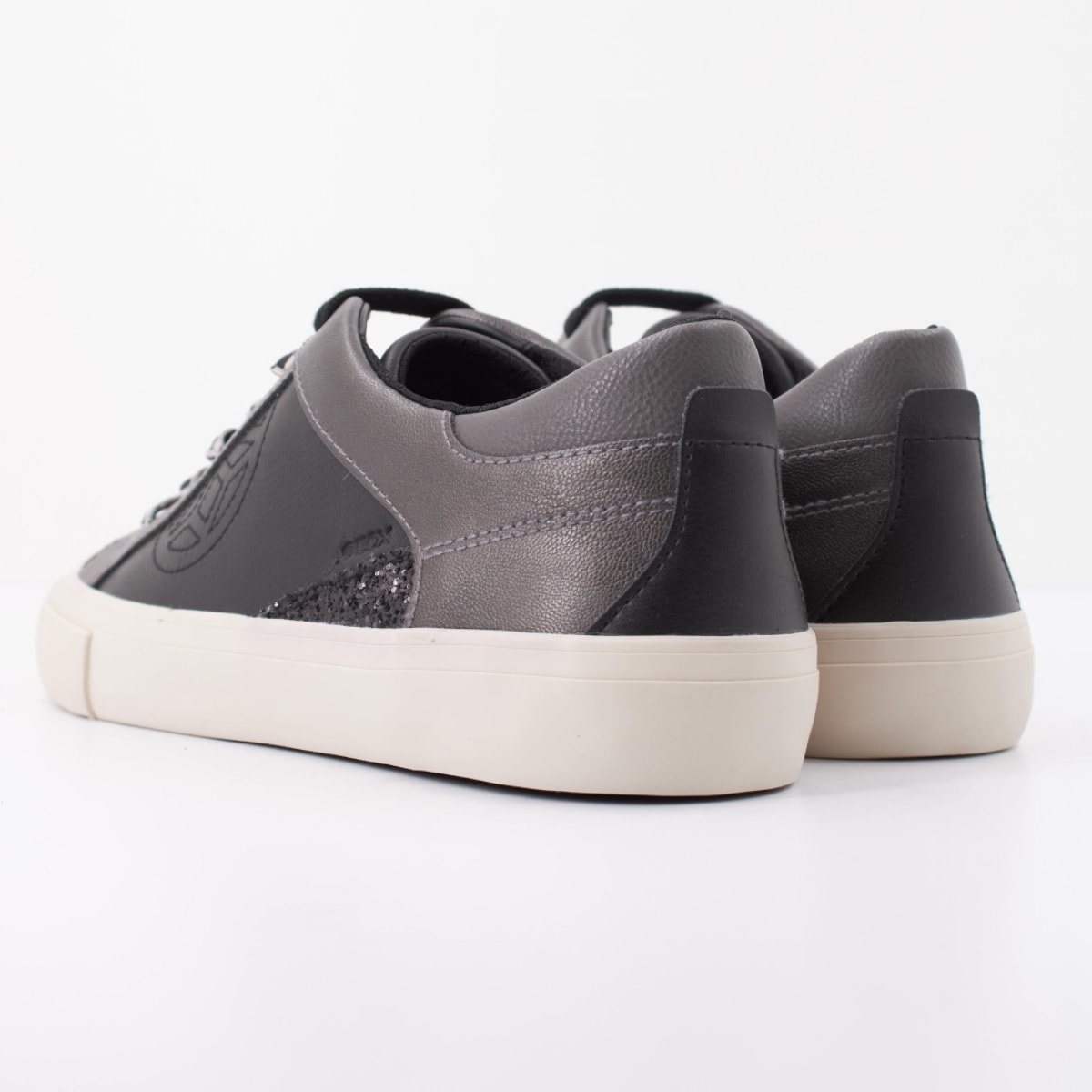 Zapatos Casual Mujer de la marca GEOX  modelo D EMMELENY NEGRO