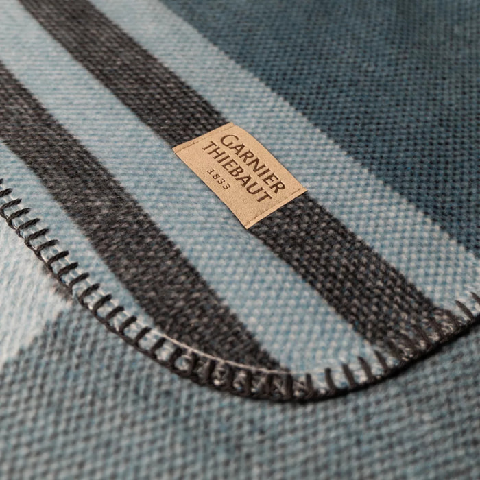 Plaid coton mélangé 415 g/m² motif jacquard bleu gris Livio blue