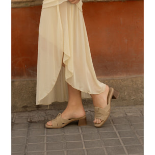 Sandalias destalonadas beige con tacón