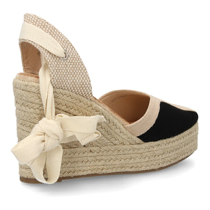 Alpargata de cuña alta de esparto con cintas