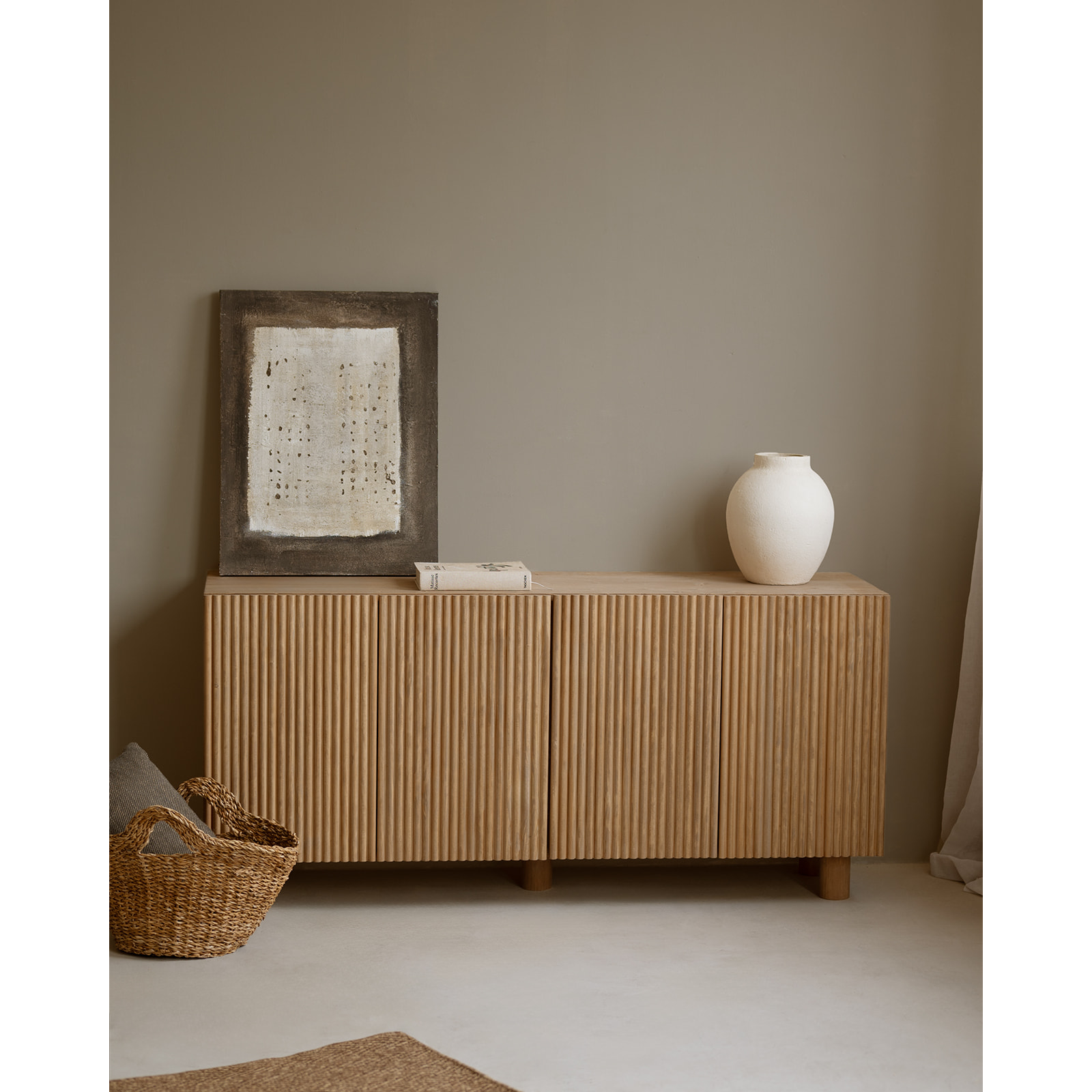 Buffet en bois de sapin et pin en ton chêne moyen 152x42cm Hauteur: 71 Longueur: 152 Largeur: 42