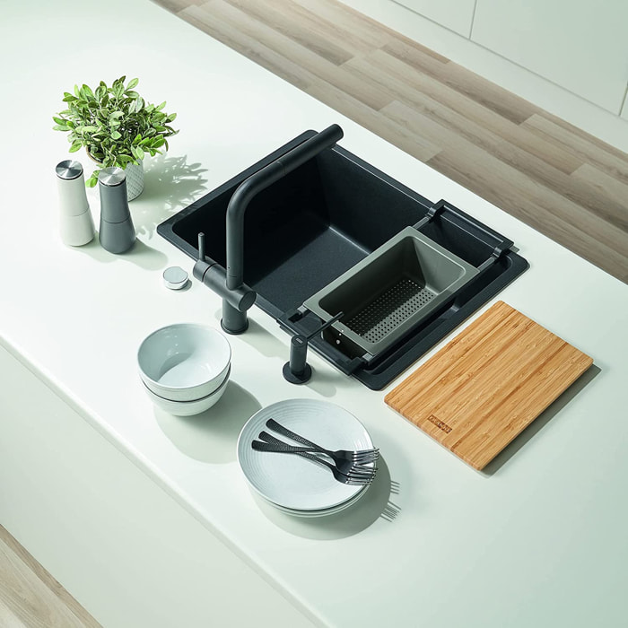 ALL IN Set d'accessoires universel Planche à découper Bambou 32x20 + Panier égouttoir PVC Noir Sanitized (ALLINSET-1)