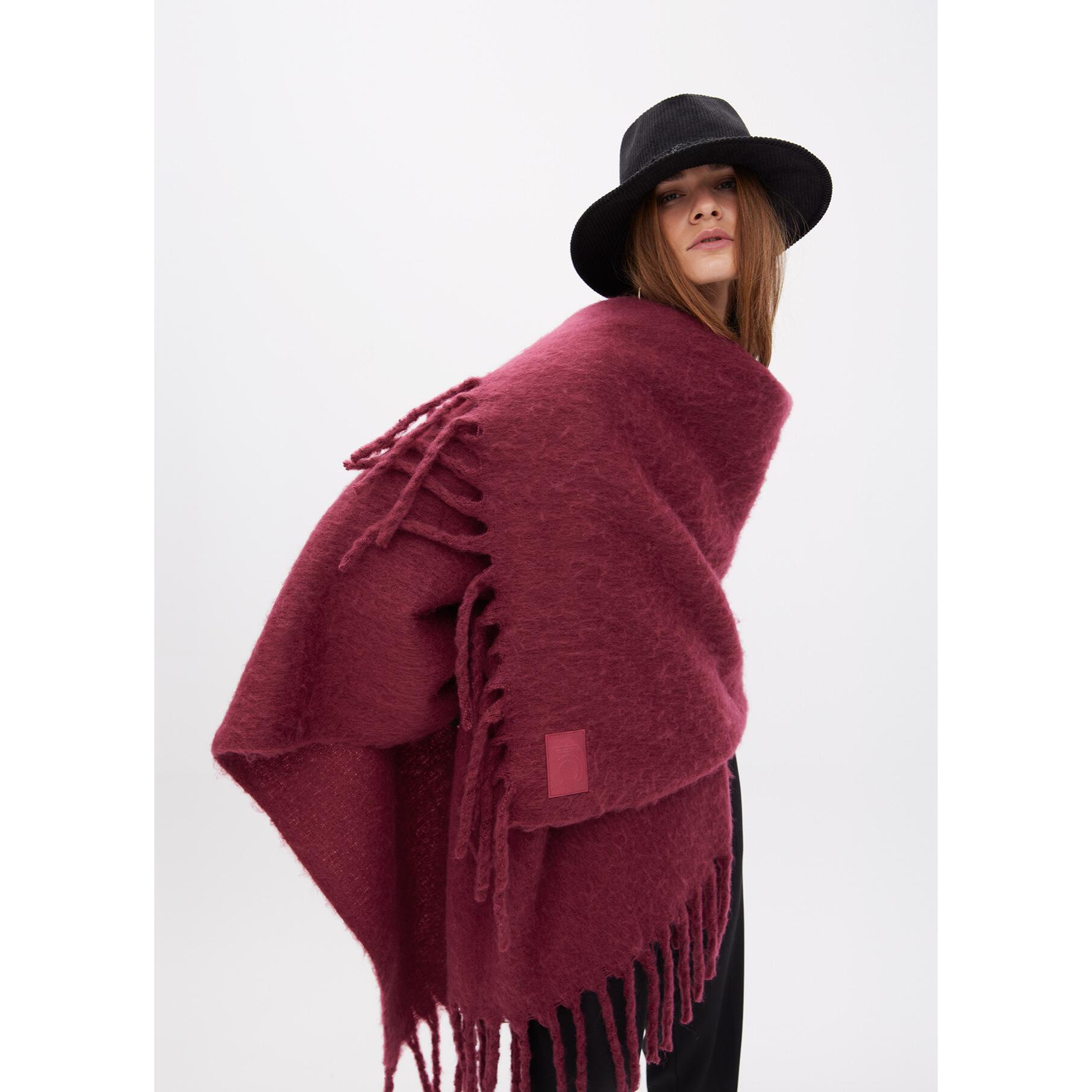 Mantella con Dettaglio di Frange