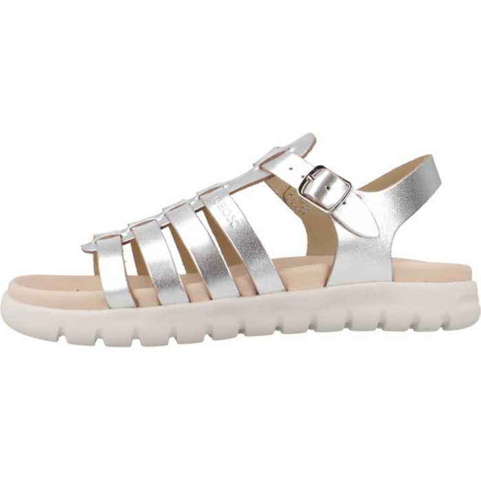 Sandalias Niña de la marca GEOX  modelo J S. SOLEIMA G.B - METAL.LEA PLATA