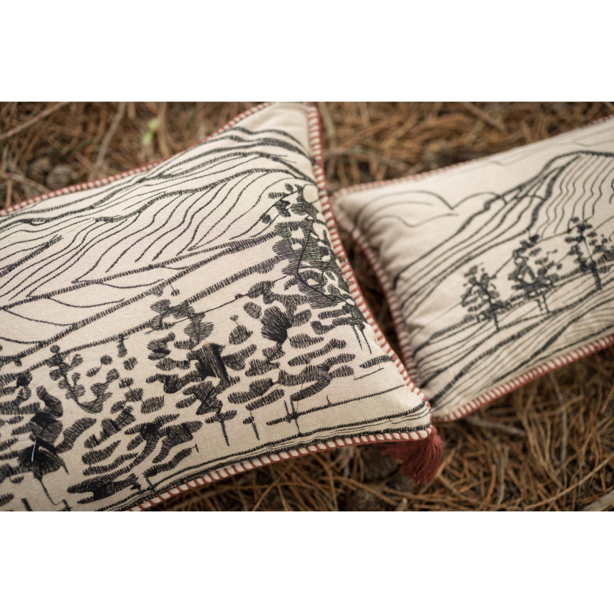 Coussin brodé Dusko