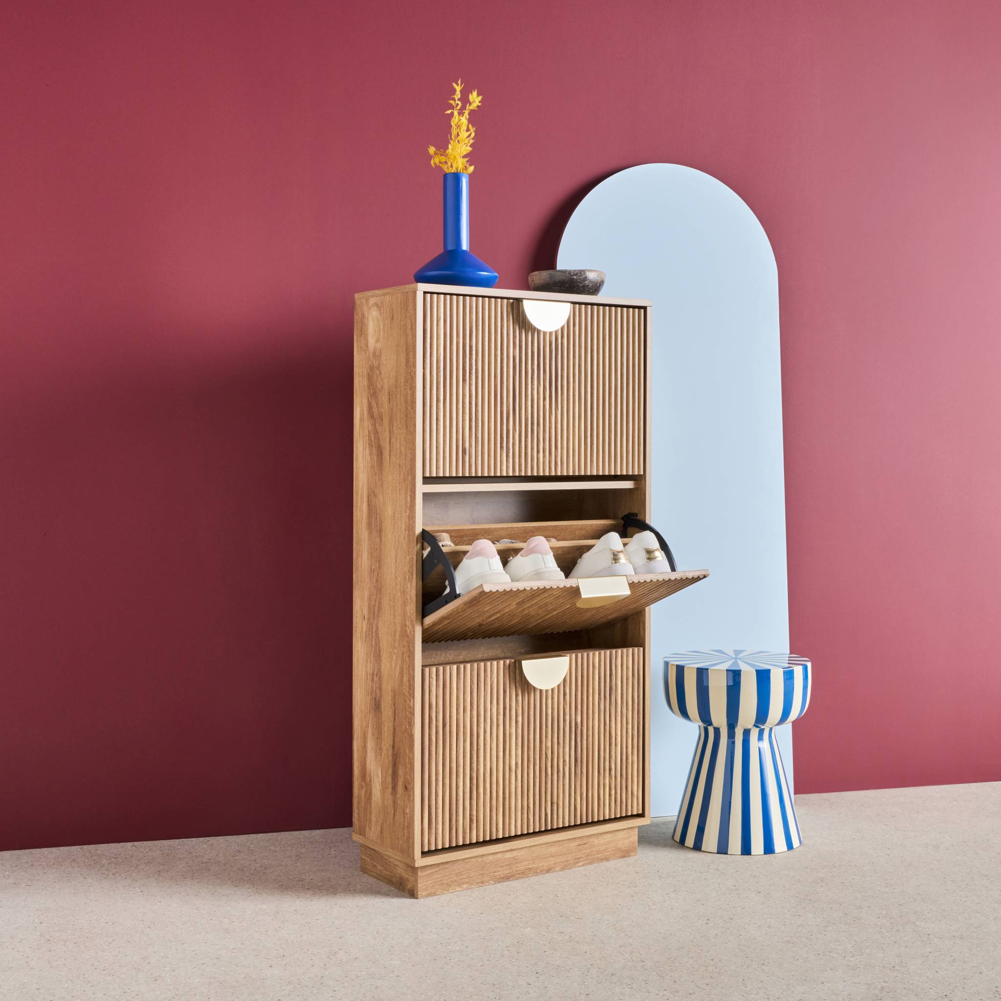 Meuble à chaussures décor bois de manguier rainuré 3 abattants - L 60 x P 25 x H 121 cm - Celian