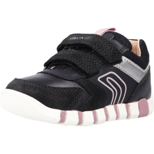 Zapatillas Niña de la marca GEOX  modelo B IUPIDOO GIRL NEGRO
