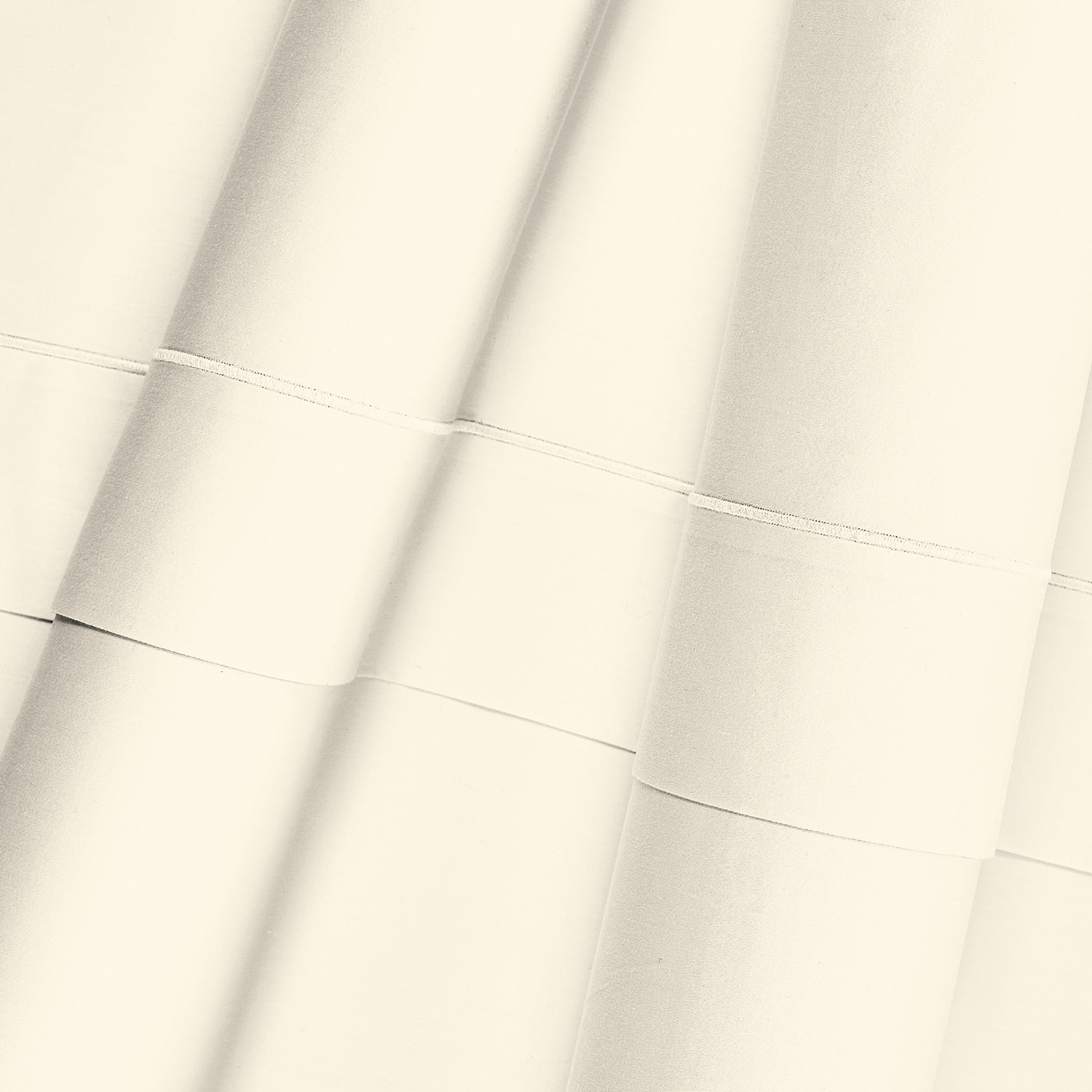 Completo letto in raso tinta unita avorio