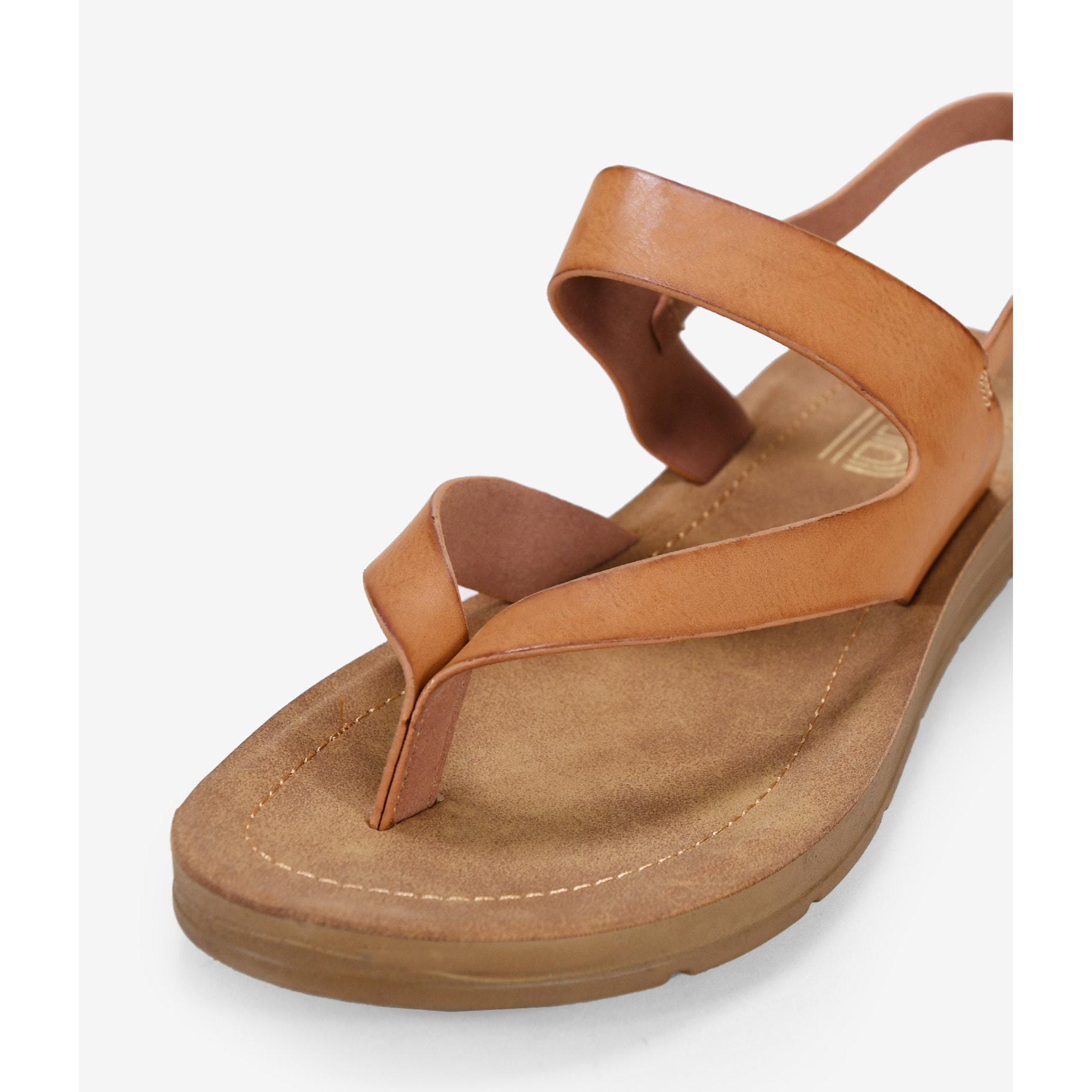 Sandalias de dedo marrones con hebilla