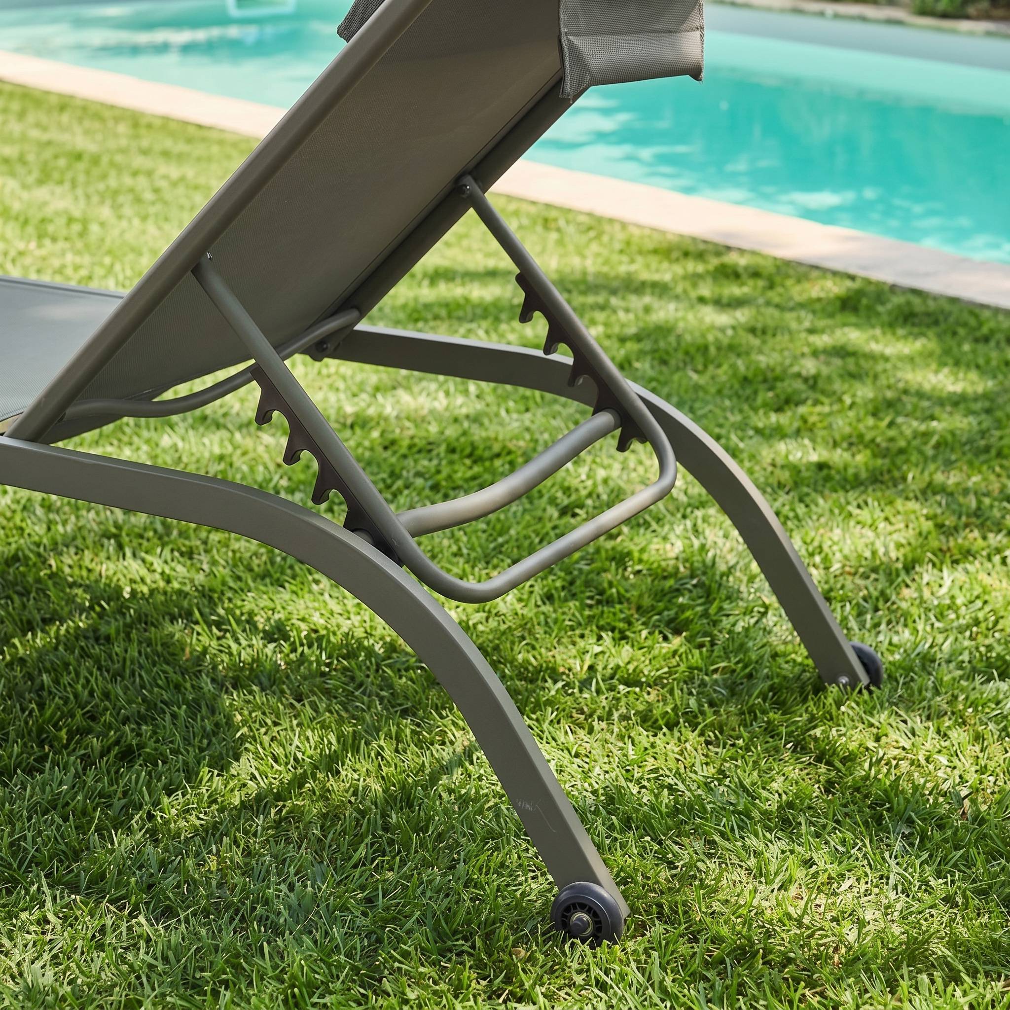 Bain de soleil acier multi positions avec coussin et roulettes (lot de 2) ONA
