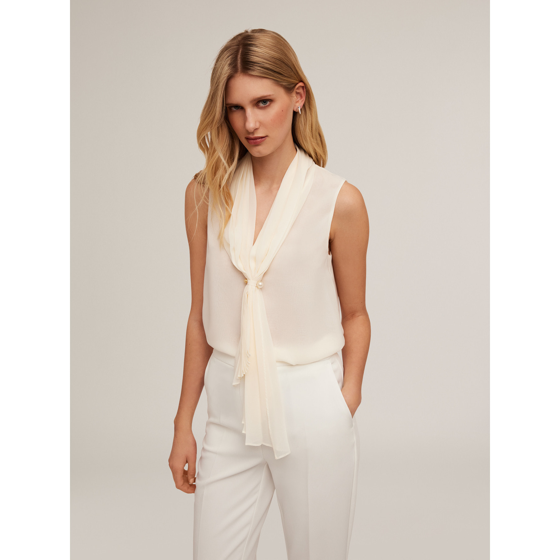 Motivi - Blusa senza maniche con sciarpa plissé - Bianco