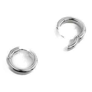 Pendientes de 18mm de diámetro acabados en rodio