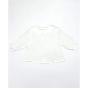 Blusa cuellos redondo con volantito blanco
