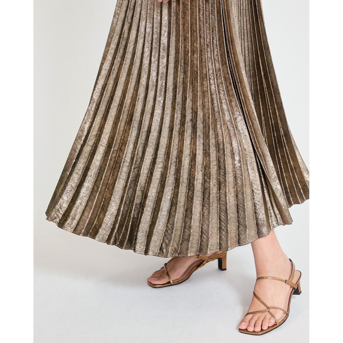 Abito plissettato color oro