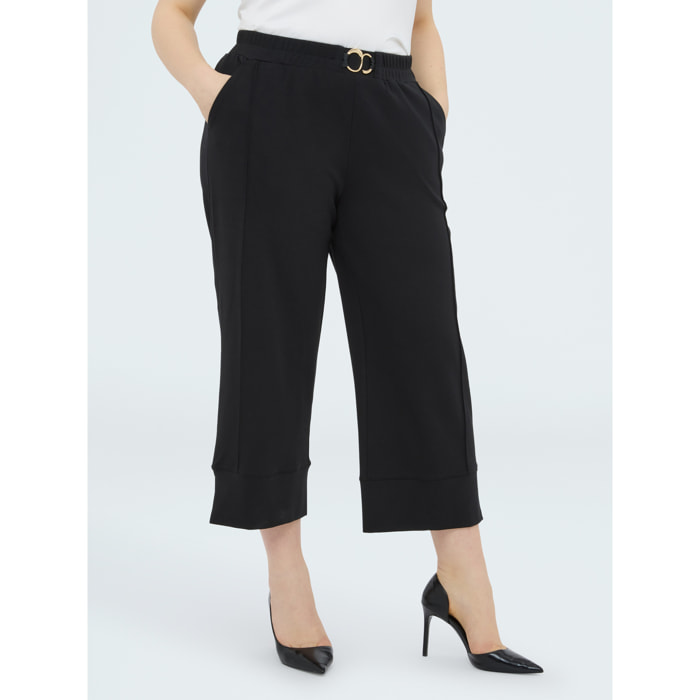 Fiorella Rubino - Pantalones cropped de felpa con detalle joya - Negro