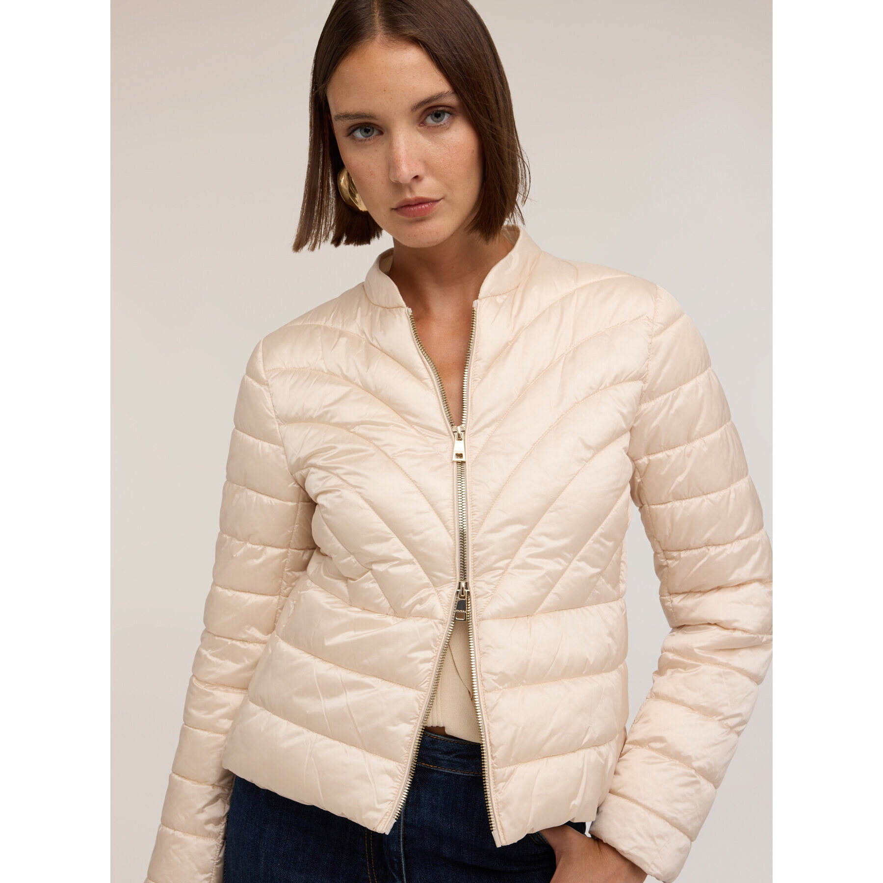 Motivi - Plumífero lightweight corto con cuello alto - Beige