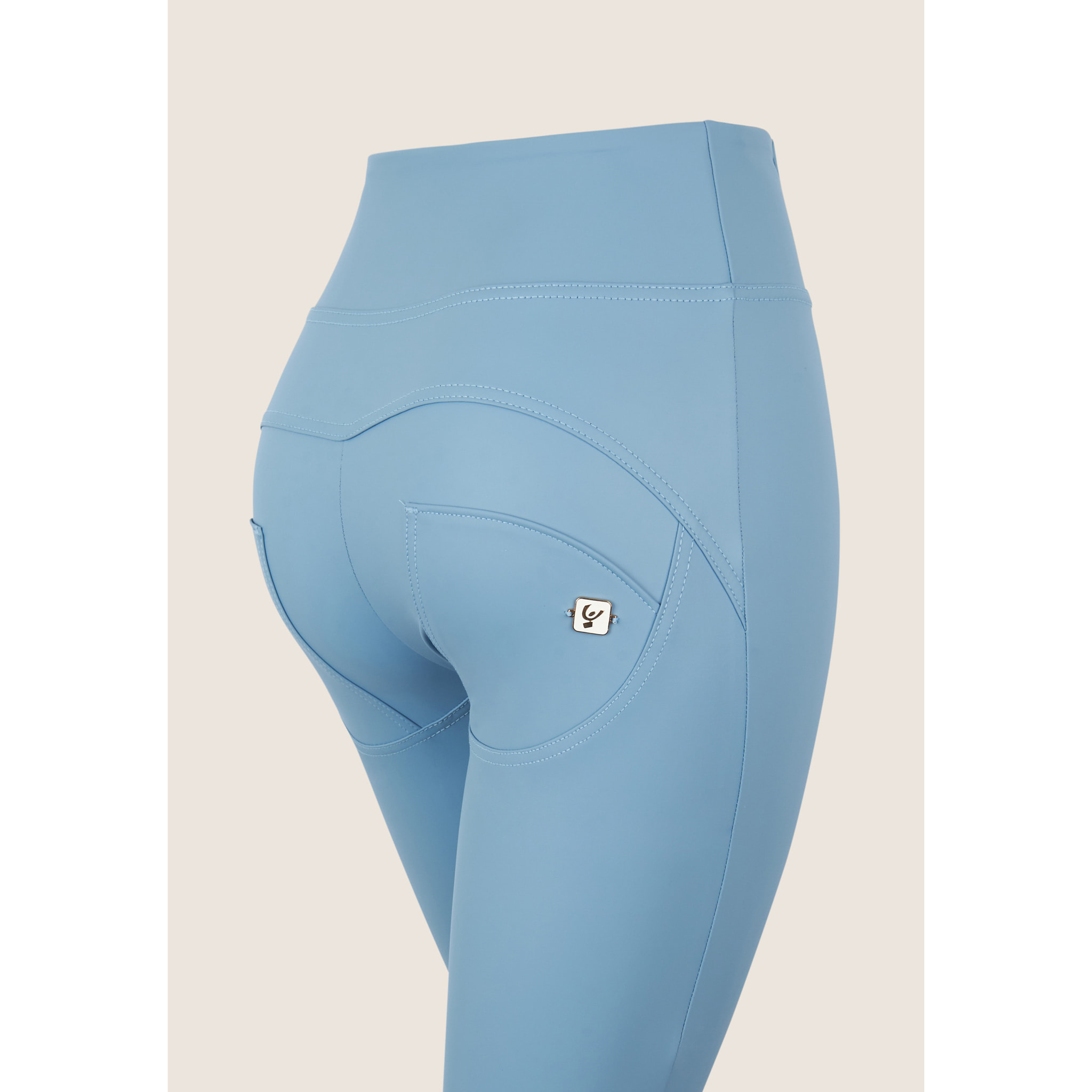 Pantaloni WR.UP similpelle vita alta con bottoni decorativi