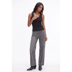 Jeans a gamba dritta con stampa leopardata ed effetto similpelle