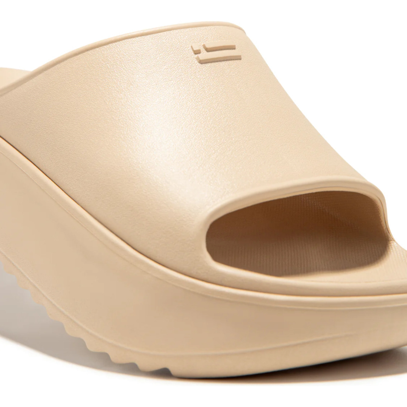 Sandalias Mujer Estilo Pala Sonax Slide Beige D.Franklin